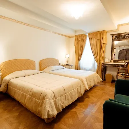 Palazzo Alexander Hotel Lukka