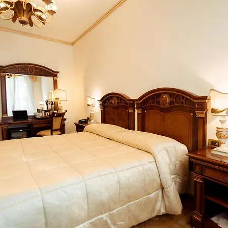 Palazzo Alexander Hotel 4*
