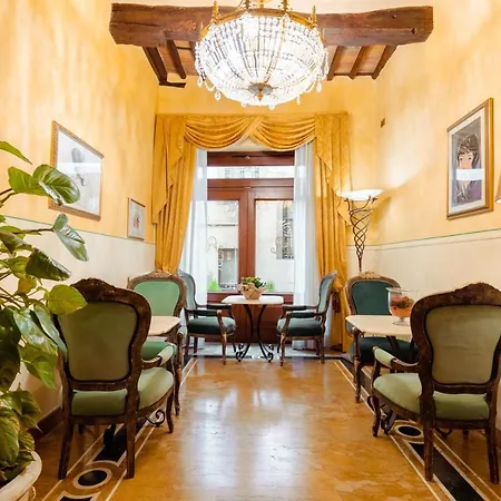 Palazzo Alexander Hotel 4*