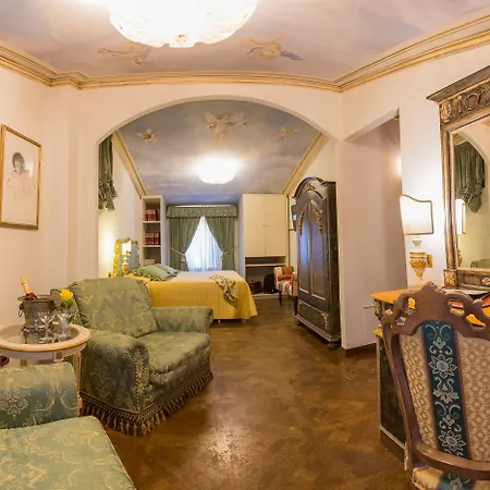 Palazzo Alexander Hotel 4*