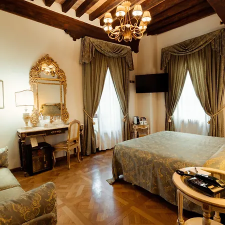 Palazzo Alexander Hotel