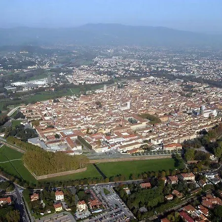 Palazzo Alexander Lucca