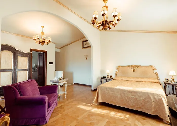 Palazzo Alexander Lucca