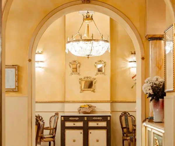 Palazzo Alexander Hotel 4*