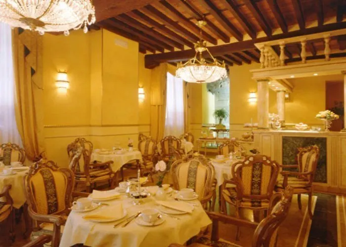 Palazzo Alexander Lucca